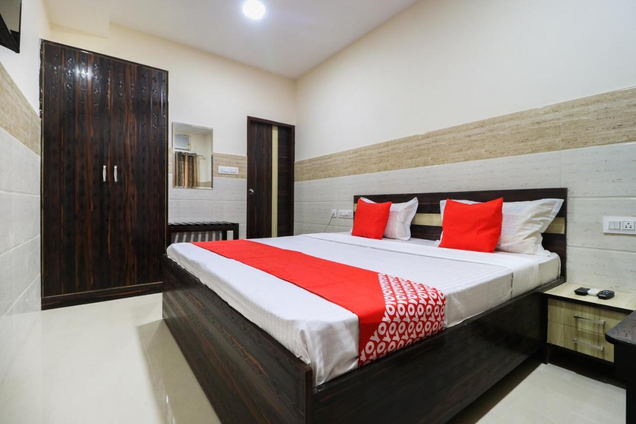 Oyo 49095 Hotel K Fort Abadpura Экстерьер фото