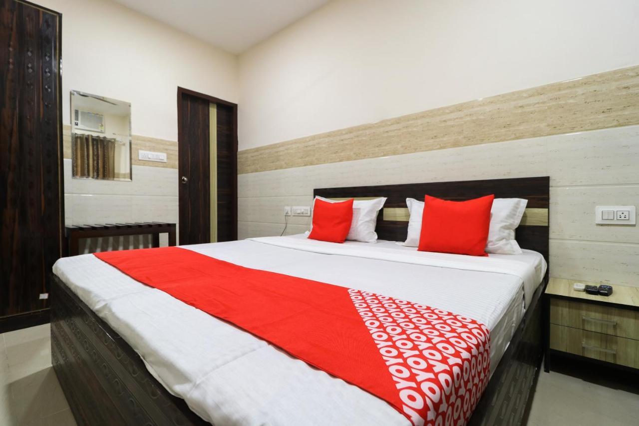 Oyo 49095 Hotel K Fort Abadpura Экстерьер фото